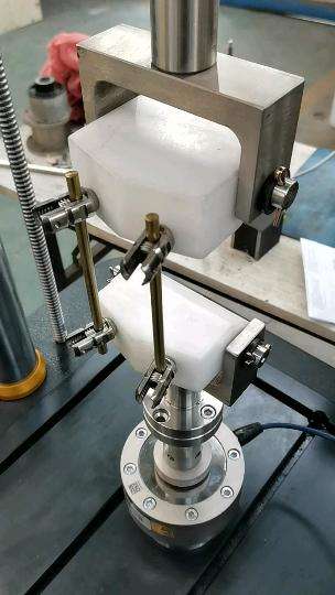 1636618011127855.jpg 往復疲勞試驗夾具.jpg